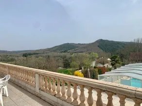Flat with barbeque, pool & terrace - Image 3