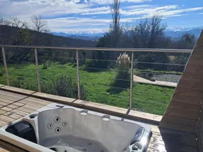 Fully equipped gite with garden, jacuzzi & barbeque - Image 4