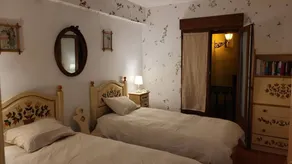 Apartment on Riaza’s Plaza Mayor with Balcony and Church Views - Image 3