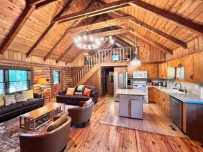 Serene Log Home w pond, fenced-in yard & pastures - Image 3