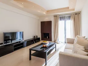 Holiday home with terrace & barbeque - Image 4