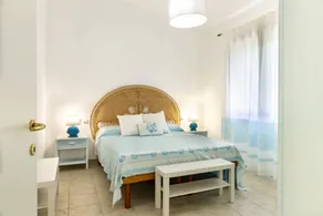Villa adaptée aux familles avec piscine privée, jardin et barbecue | Vue jardin | Plage à proximité - Image 5