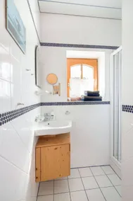 Wonderful holiday apartment with barbeque & garden | Nature view | Pets allowed - Image 5