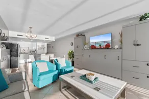 Appartement en copropriété avec jacuzzi et piscine | Vue mer - Image 5