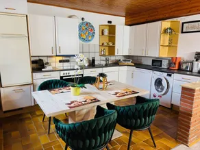 Apartment with sauna, garden & BBQ - Image 2