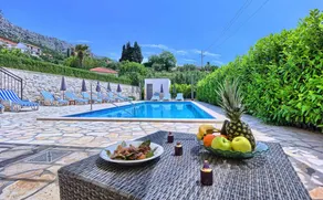 Villa Del Mare - with nine bedrooms, pool, jacuzzi, sauna, playground by MyWaycation - Image 5