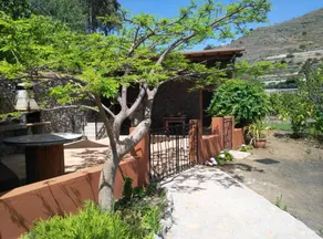 Respira by CanariApartment – Peaceful Nature Retreat with Wi-Fi and Air Conditioning - Image 3