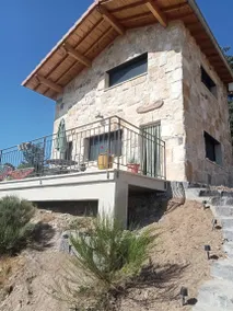 House with terrace, barbecue & garden | Mountain view - Image 2