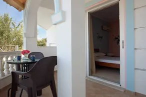 Vorrisi Apartment – Pet-Friendly with Sea View, Terraces & Air Conditioning - Image 3