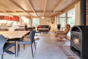 Holiday home with terrace | Pets allowed - Image 5