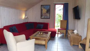 Holiday home with terrace, barbeque & garden - Image 4