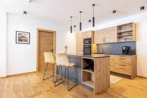 Flat with sauna, garden & pool - Image 3
