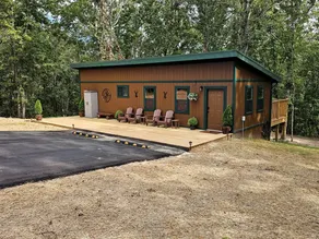 Rustic Cabin with Private Hot Tub & Fire Table in Murray, Kentucky - Image 2