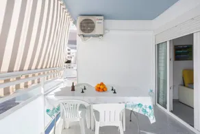 'Ca Llaurí' Apartment with Sea Views, Wi-Fi, and Air Conditioning - Image 2