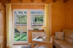 Flat with terrace & garden | Garden view - Image 3