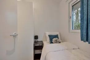 Pleasant holiday park with pool, terrace & garden - Image 5