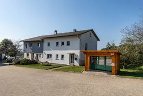 Ferienwohnung 'Zimis Hofnest' mit Bergblick, privater Terrasse und Wi-Fi - Image 2