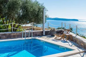 Fully equipped wonderful flat with pool | Water view | Next to the beach - Image 3