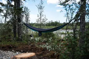 Reconnect with Nature in Style: Riverside Dome Retreat in Alberta's Serene Setting - Image 5