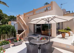 House with terrace, jacuzzi & BBQ | Beach view | Next to the beach - Image 2