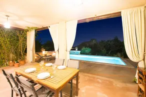 Villa with garden, terrace & barbecue - Image 3