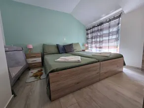 Flat with 2 rooms for 6 persons - Image 3
