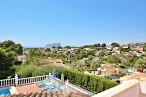 Villa avec barbecue, terrasse et piscine privée | Vue mer - Image 4