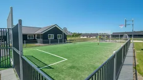 House with pool, barbecue & garden - Image 3