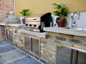 Maison avec barbecue, jardin et jacuzzi - Image 3