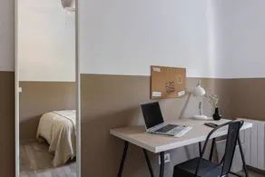 Private room - Image 3