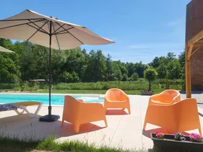 Magnifico gîte con terrazza, piscina e giardino - Image 3