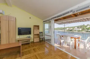 Holiday apartment with BBQ & terrace | Sea view | Close to the beach | Pets are welcome - Image 3