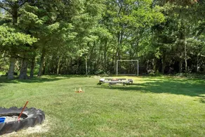 House with garden, terrace & barbecue - Image 4