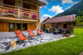 Stylish home for 6 near lake and mountains - OVO Network - Image 2