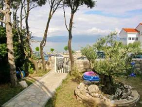 Holiday apartment with terrace - Image 4