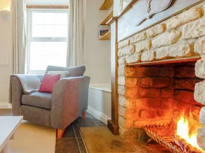Cottage with garden & BBQ - Image 3