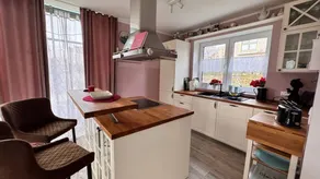 Holiday home with terrace - Image 4