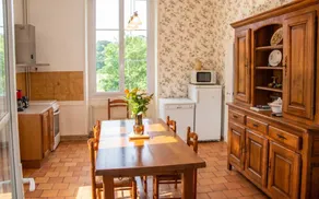 Charming Manor in Beaumont-en-Véron with Garden - Image 5