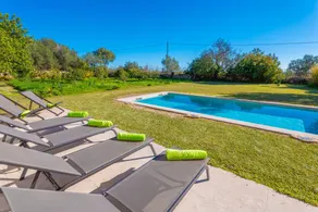 Villa with barbecue, terrace & private pool - Image 2