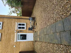 Holiday home with garden - Image 4