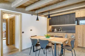 Apartamento con terraza y jardín | Vistas al río - Image 5