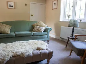 Fully equipped pleasant cottage with garden & terrace | Pets allowed - Image 5