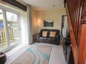 Cottage with garden - Image 3