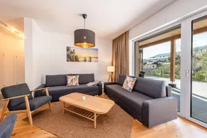 Apartamento vacacional con terraza - Image 4