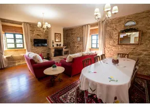 Country House 'María Bargiela' with Private Terrace, Private Garden and Wi-Fi - Image 3