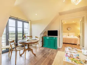 Merveilleux appartement avec piscine et jardin | Vue sur l'eau | Avec animaux autorisés - Image 3