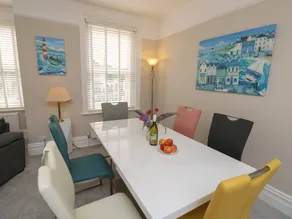 Children-friendly lovely cottage - Image 5