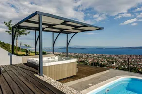 Fully equipped villa with terrace, barbeque & hot tub | Pool view | Suitable for remote work | Pets allowed - Image 5