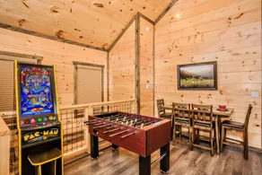 Free Tickets Private Pool, Fire-Pit, Grill, Hot Tub, Tesla Charging Station - Image 5