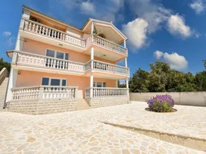 Apartment mit Garten, Terrasse und Grill - Image 2